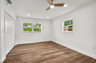723 W Bayshore Dr, Tarpon Springs, FL 34689 - Photo 17