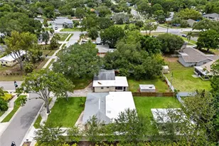 723 W Bayshore Dr, Tarpon Springs, FL 34689 - Photo 51