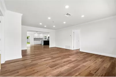 723 W Bayshore Drive, Tarpon Springs, FL 34689 - Photo 5