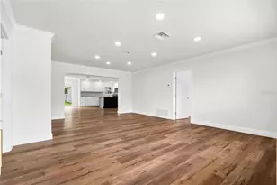 723 W Bayshore Dr, Tarpon Springs, FL 34689 - Photo 5