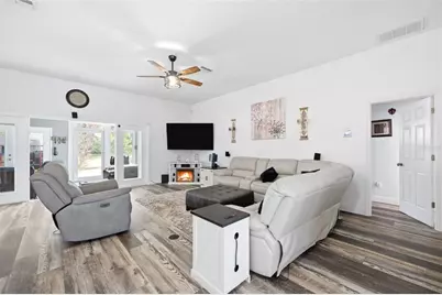 12041 Sapphire Drive, Spring Hill, FL 34609 - Photo 11