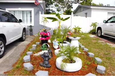 8370 52nd Way N, Pinellas Park, FL 33781 - Photo 9