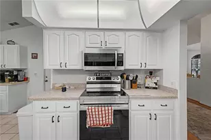 11408 Deercroft Ct, Spring Hill, FL 34609 - Photo 11