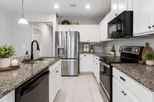 18307 Turning Leaf Cir, Land O Lakes, FL 34638 - Photo 5
