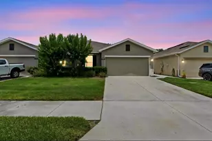 18307 Turning Leaf Cir, Land O Lakes, FL 34638 - Photo 1