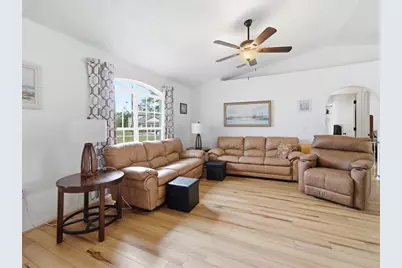 2478 Glenridge Dr, Spring Hill, FL 34609 - Photo 5