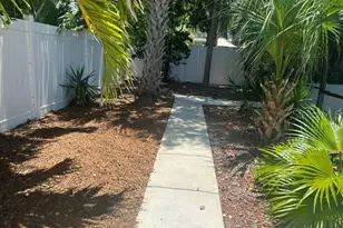 103 Carlyle Dr, Palm Harbor, FL 34683 - Photo 37