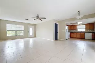 3019 40th Ave W, Bradenton, FL 34205 - Photo 7