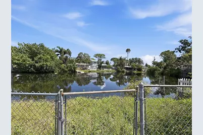 307 87th Avenue NE, Saint Petersburg, FL 33702 - Photo 21