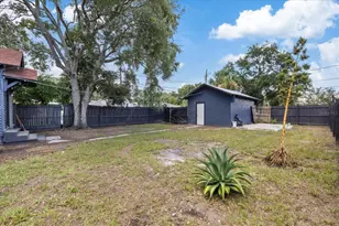 1618 12th St S, Saint Petersburg, FL 33705 - Photo 3