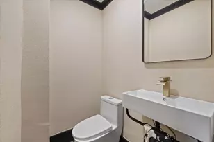 1618 12th St S, Saint Petersburg, FL 33705 - Photo 21