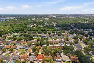 1512 Bay View St, Tarpon Springs, FL 34689 - Photo 9