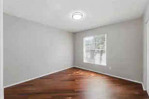 1512 Bay View St, Tarpon Springs, FL 34689 - Photo 11