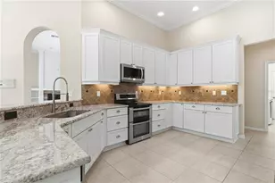 9276 Lake Cypress Loop, Weeki Wachee, FL 34613 - Photo 35