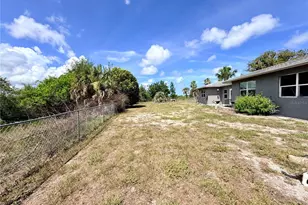459 Savoy Ct, Spring Hill, FL 34606 - Photo 17
