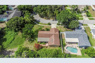 2437 Hawk Avenue, Palm Harbor, FL 34683 - Photo 31