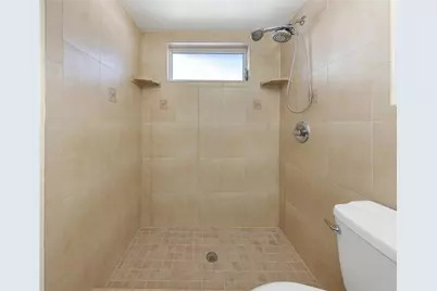 2437 Hawk Avenue, Palm Harbor, FL 34683 - Photo 25