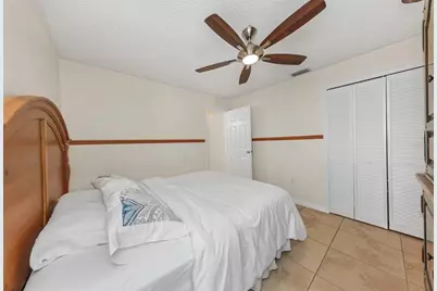 2437 Hawk Avenue, Palm Harbor, FL 34683 - Photo 23