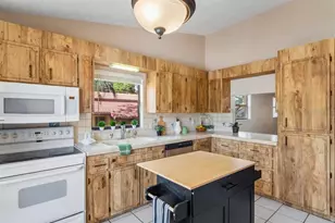 8550 Shadblow Ct, Port Richey, FL 34668 - Photo 3