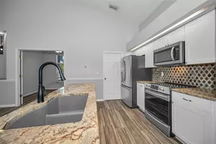 802 Anchors Way, Tarpon Springs, FL 34689 - Photo 19
