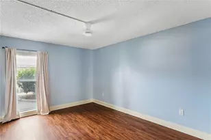 225 Country Club Dr, Largo, FL 33771 - Photo 29