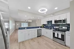 2405 Franciscan Dr, Clearwater, FL 33763 - Photo 17