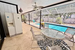 1382 Sutton Pl Dr, Palm Harbor, FL 34683 - Photo 5
