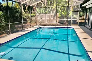 1382 Sutton Pl Dr, Palm Harbor, FL 34683 - Photo 7