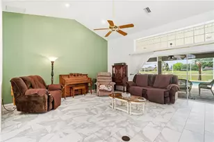 9276 Ashley Dr, Weeki Wachee, FL 34613 - Photo 15