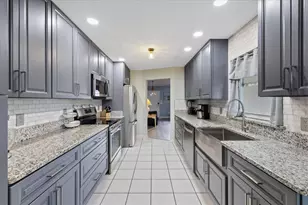 8166 Winding Oak Ln, Spring Hill, FL 34606 - Photo 15