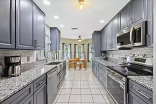 8166 Winding Oak Ln, Spring Hill, FL 34606 - Photo 3