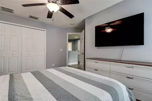 1426 Hillview Ln, Tarpon Springs, FL 34689 - Photo 27