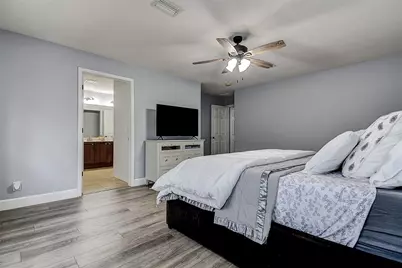 1426 Hillview Lane, Tarpon Springs, FL 34689 - Photo 17