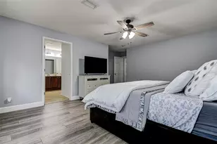 1426 Hillview Ln, Tarpon Springs, FL 34689 - Photo 17
