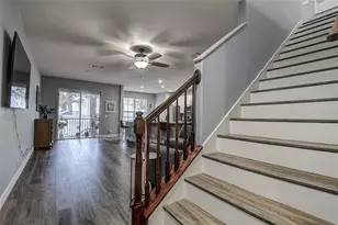 1426 Hillview Ln, Tarpon Springs, FL 34689 - Photo 5
