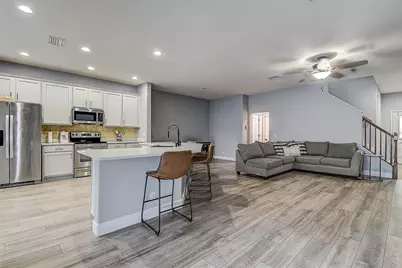 1426 Hillview Lane, Tarpon Springs, FL 34689 - Photo 9