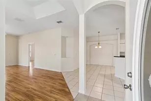 12200 Putter Green Ct, New Port Richey, FL 34654 - Photo 5
