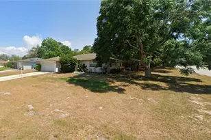 9080 Geneva St, Spring Hill, FL 34608 - Photo 13