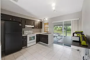 1499 Larkin Rd, Spring Hill, FL 34608 - Photo 7