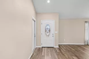 1105 Tuxford Dr, Brandon, FL 33511 - Photo 7
