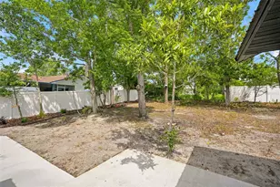7407 Dundee Way, Weeki Wachee, FL 34613 - Photo 25