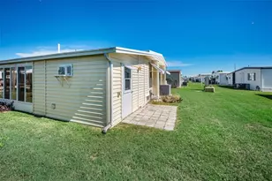 2127 Kona Dr, Holiday, FL 34691 - Photo 37