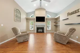 11109 Golden Eagle Ave, Weeki Wachee, FL 34613 - Photo 21
