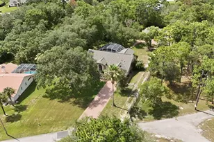 11109 Golden Eagle Ave, Weeki Wachee, FL 34613 - Photo 35