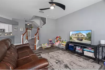 27642 Pleasure Ride Loop, Wesley Chapel, FL 33544 - Photo 11