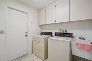 9026 Tournament Dr, Hudson, FL 34667 - Photo 29