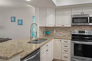 8211 Brent St, Port Richey, FL 34668 - Photo 11