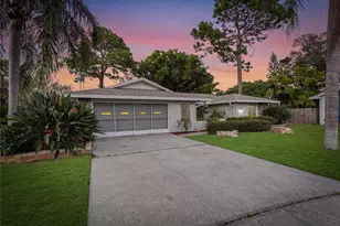 505 Bamboo Ct, Tarpon Springs, FL 34689 - Photo 3