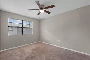 204 Pine Tulip Ct, Tampa, FL 33612 - Photo 7