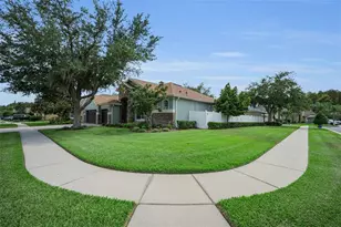 1629 Salmonberry St, Wesley Chapel, FL 33543 - Photo 11
